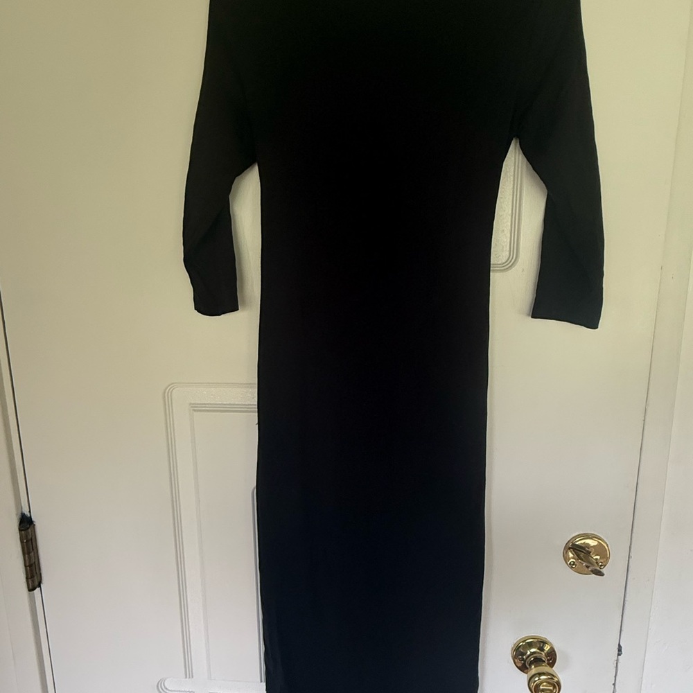 Amour Vert Black Long Sleeve Sheath Dress